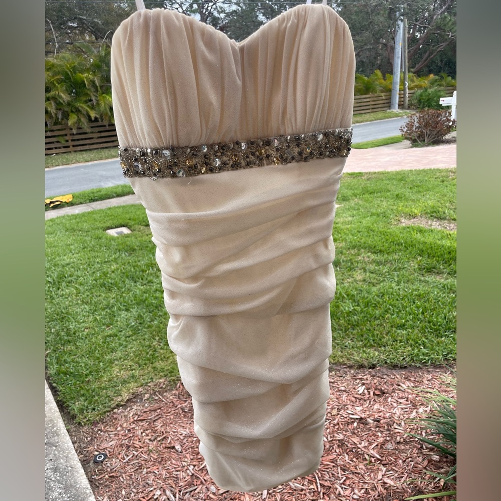 Juniors Gold/Champagne Formal/Homecoming Dress